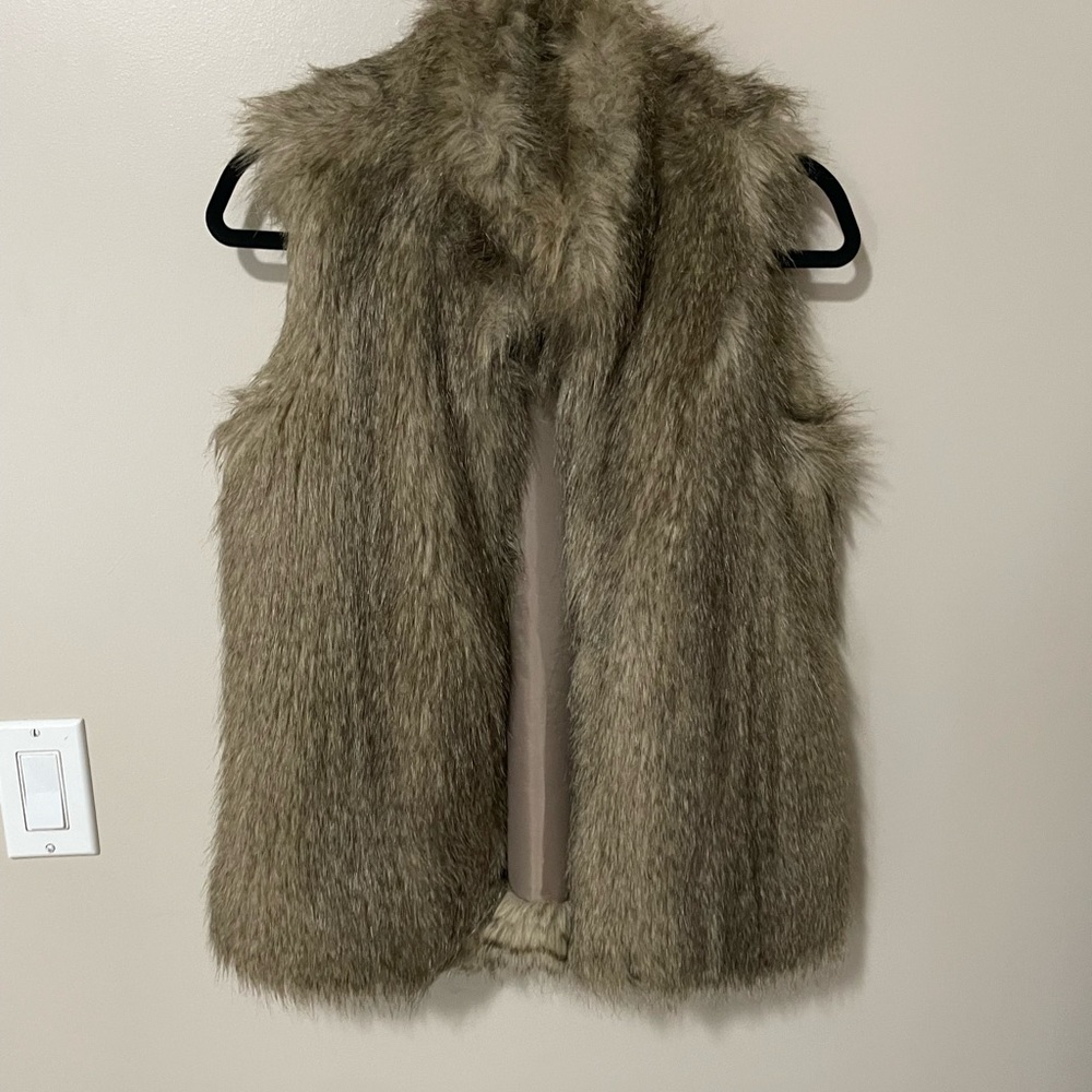 Fur vest